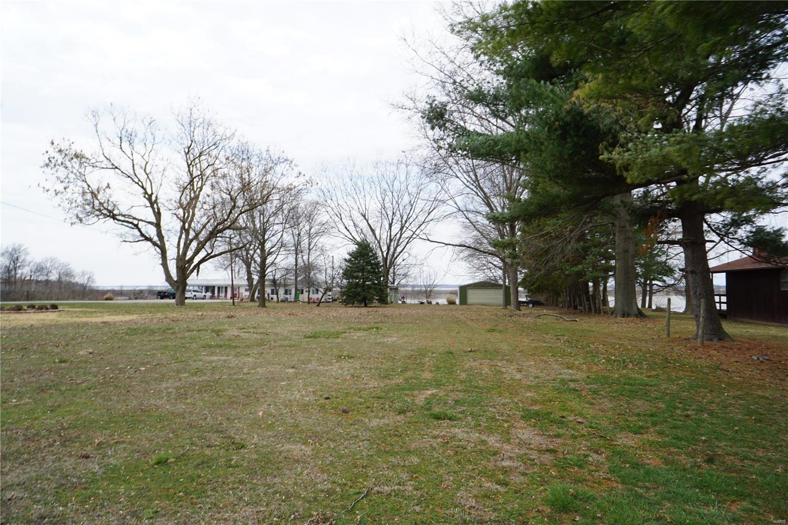 19467 Boulder Road Carlyle, IL 62231 - Photo 4 of 58