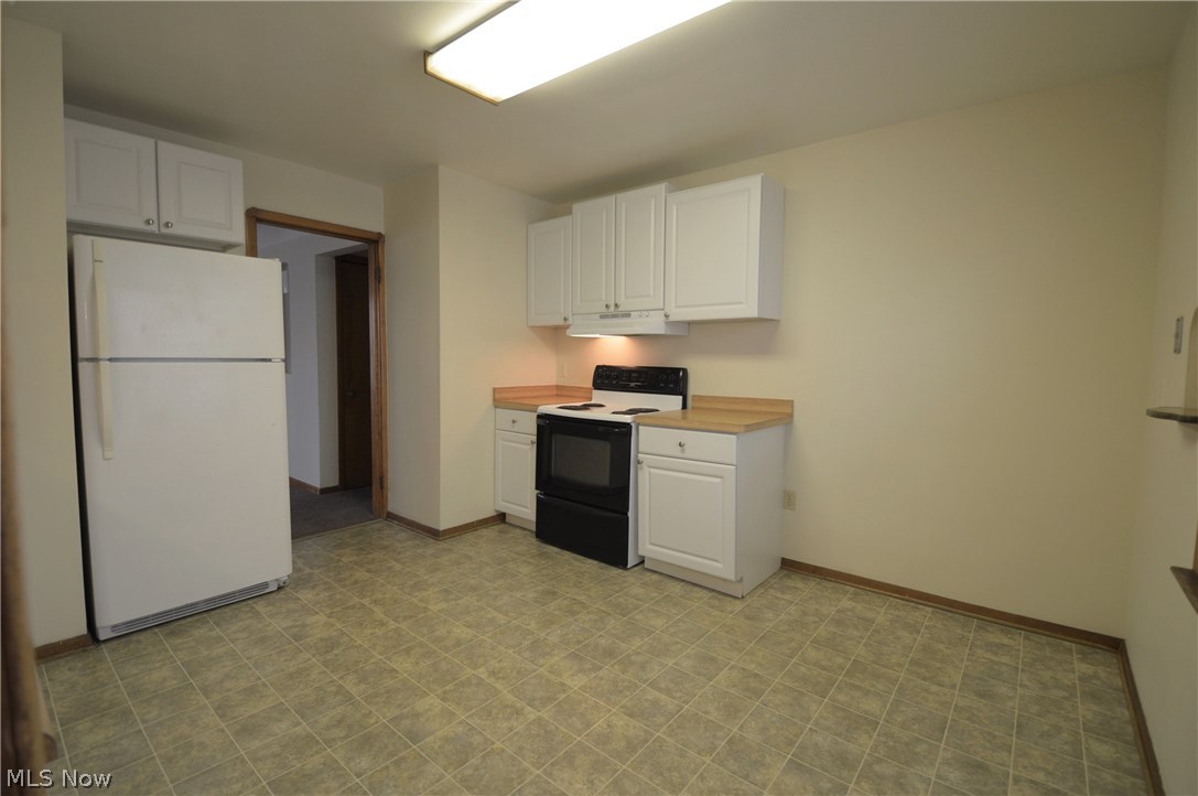 6511 Snow Road Parma, OH 44129 - Photo 5 of 24