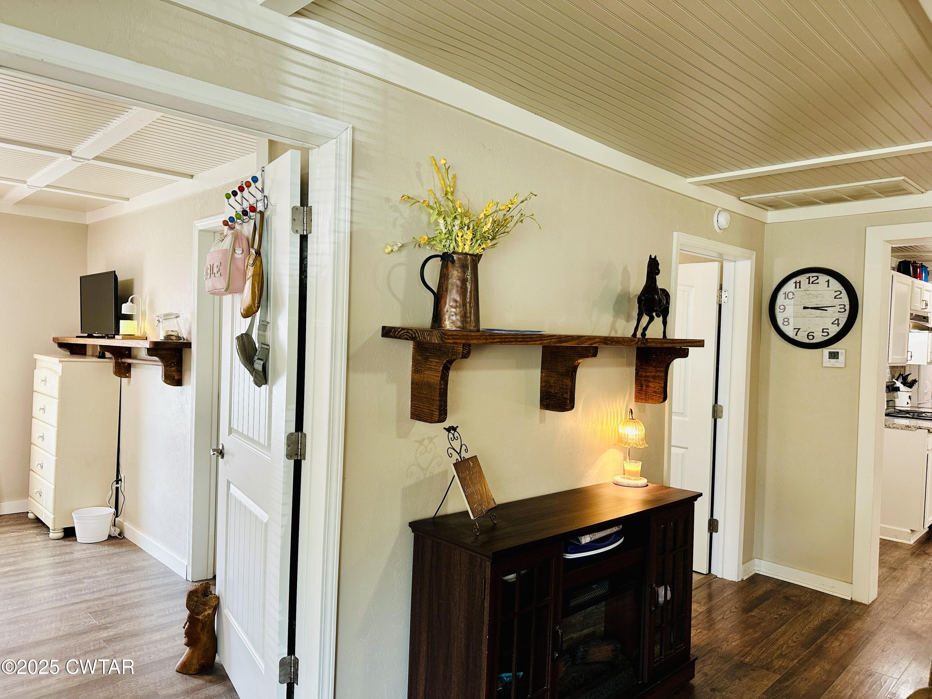 404 McKnight Street Rutherford, TN 38369 - Photo 13 of 33 a view of a hallway with seating area