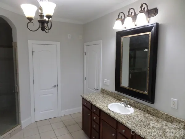 $3,995 | 421 Greenbay Road, Mooresville, NC 28117