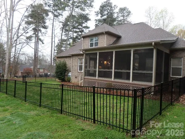 $3,995 | 421 Greenbay Road, Mooresville, NC 28117