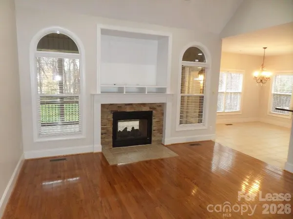 $3,995 | 421 Greenbay Road, Mooresville, NC 28117