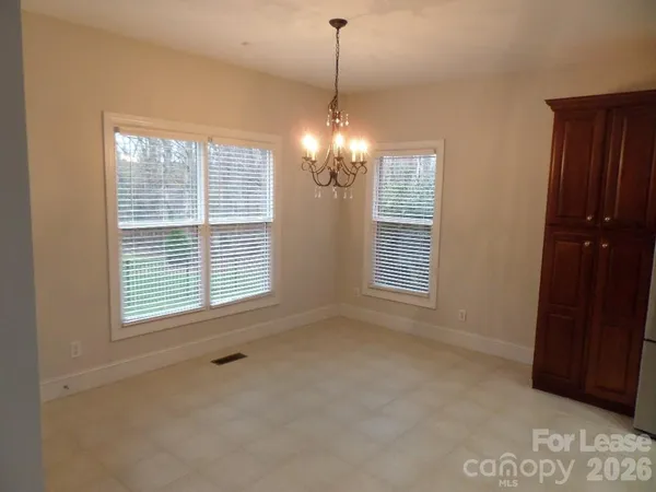 $3,995 | 421 Greenbay Road, Mooresville, NC 28117