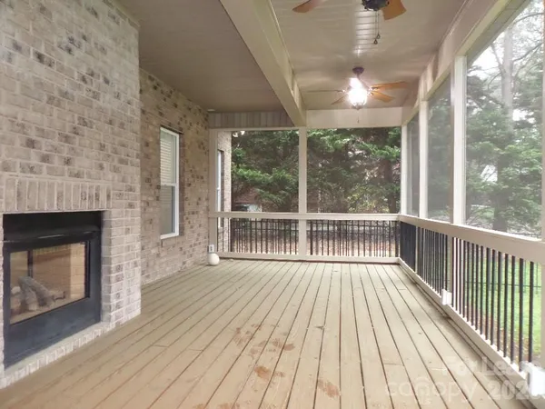 $3,995 | 421 Greenbay Road, Mooresville, NC 28117