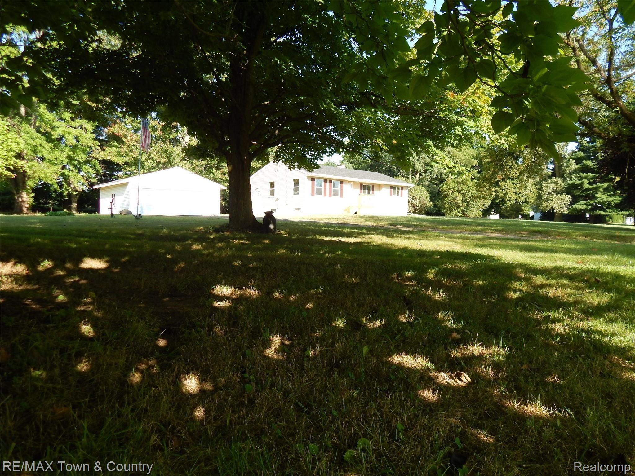6175 Duffield Road Flushing, MI 48433 - Photo 25 of 27 DSCN8333.JPG