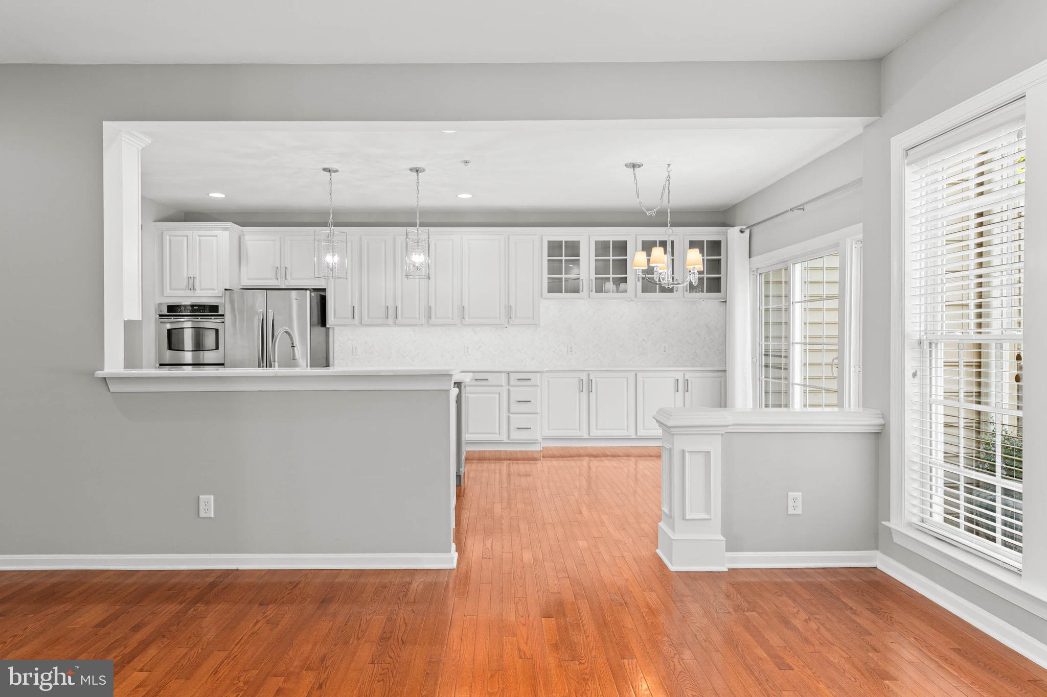 302 Arthur Court Newtown Square, PA 19073 - Photo 17 of 57 Entrance to kitchen.