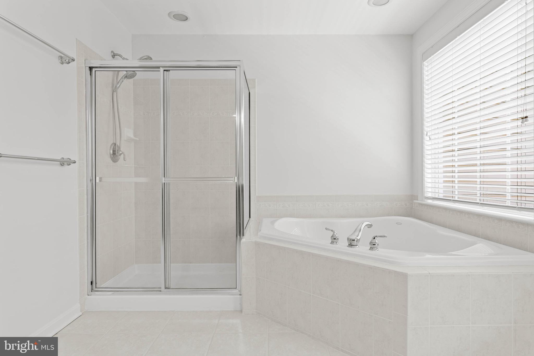 302 Arthur Court Newtown Square, PA 19073 - Photo 36 of 57 Walk-in shower and soaking tub.