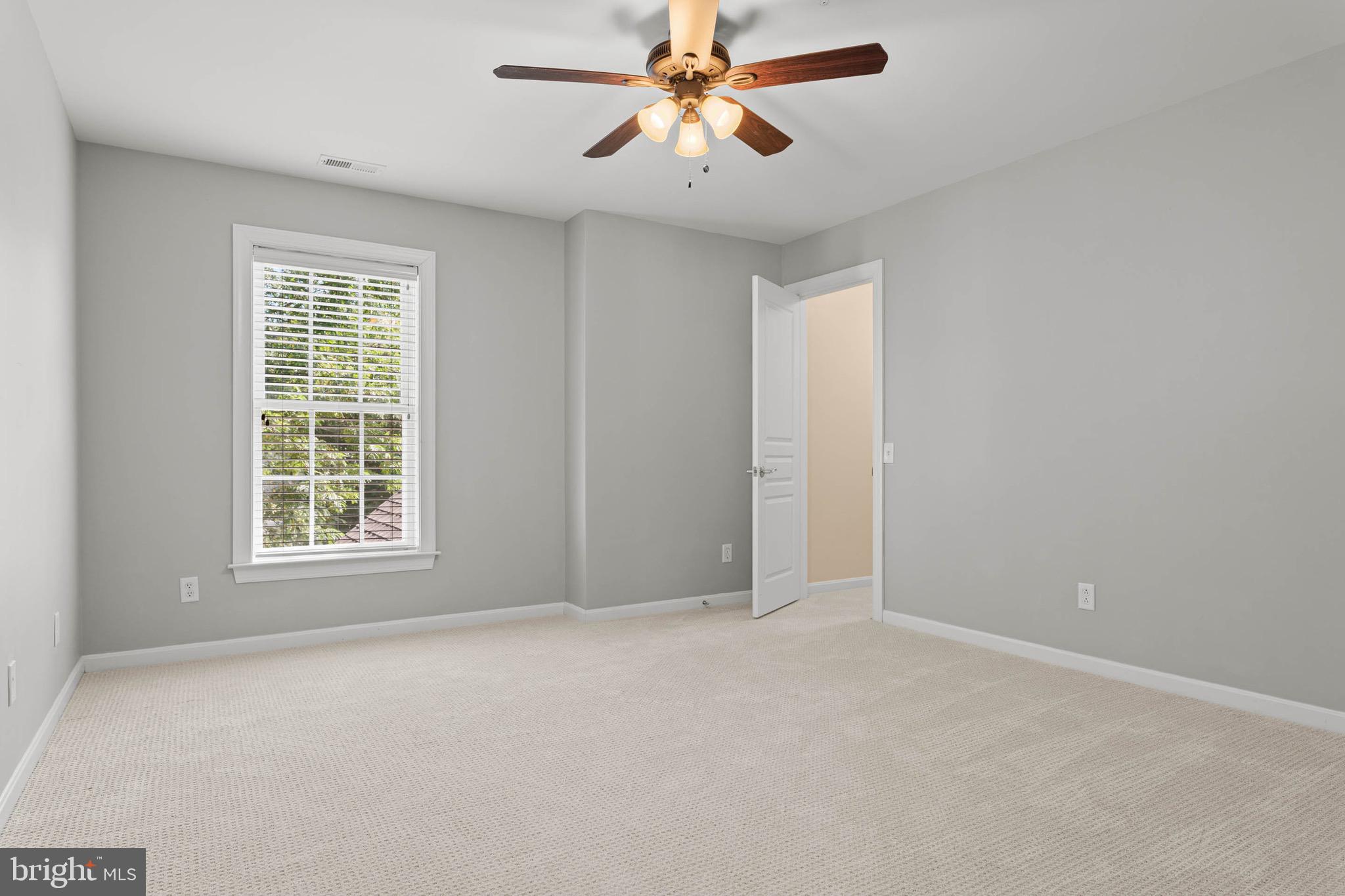 302 Arthur Court Newtown Square, PA 19073 - Photo 42 of 57 2nd bedroom w/ walk-in closet.