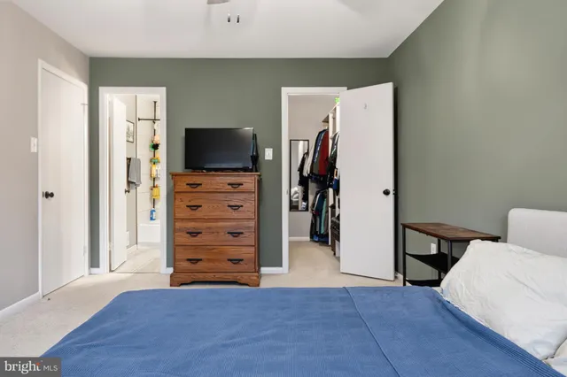 $474,900 | 5602 Summer Oak Way, Burke, VA 22015