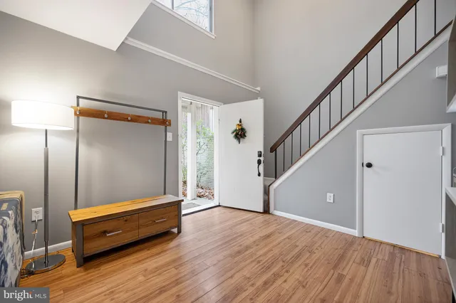 $474,900 | 5602 Summer Oak Way, Burke, VA 22015