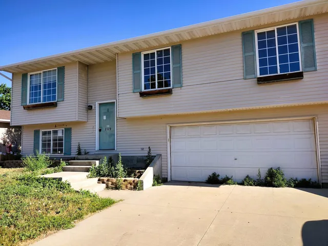 $295,000 | 209 East Tonk Street, Gillette, WY 82718