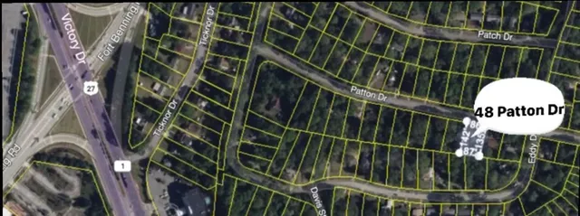 a view of an outdoor entertaining space