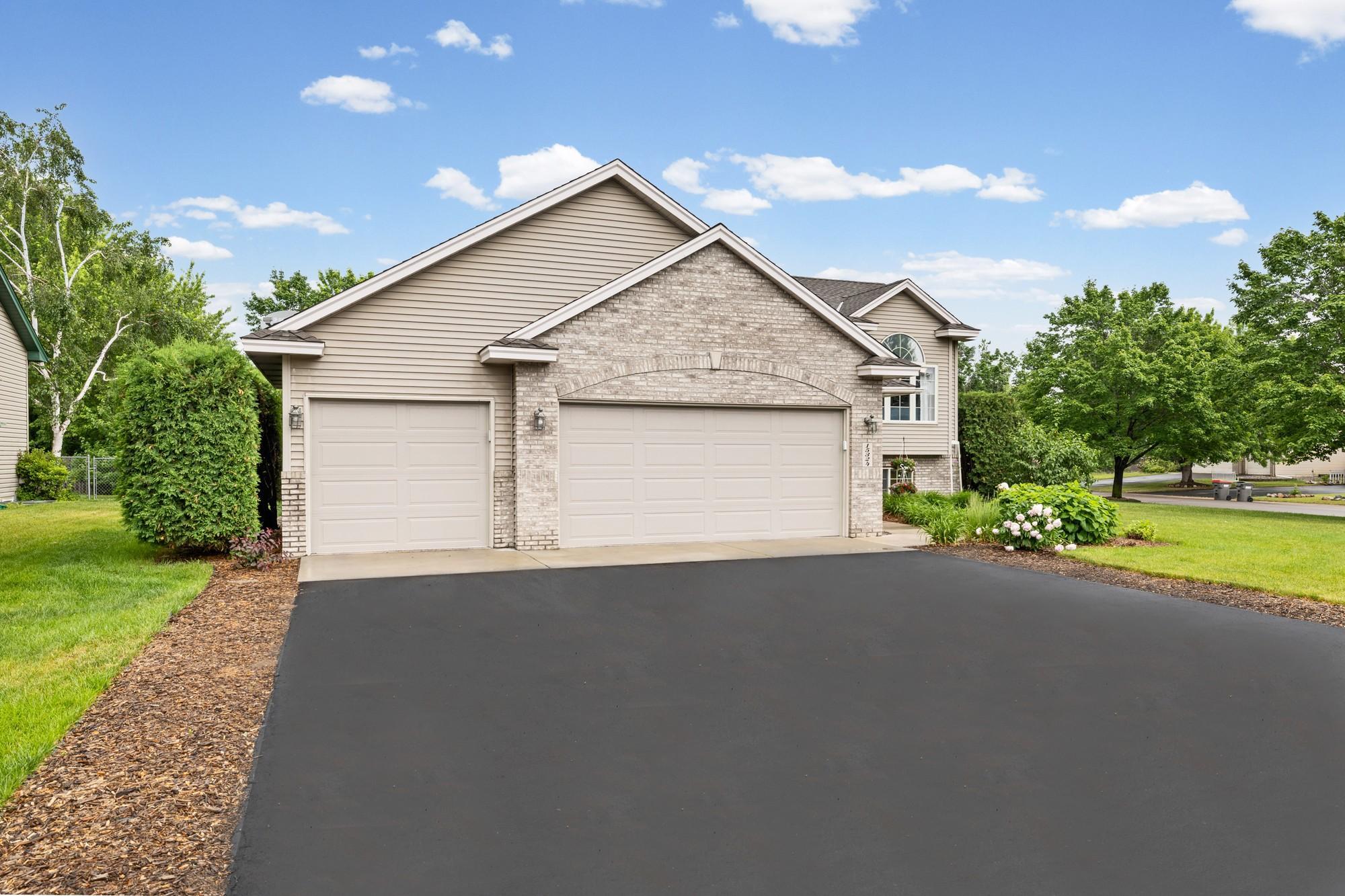 15324 Martin Street Northwest Andover, MN 55304 - Photo 4 of 53