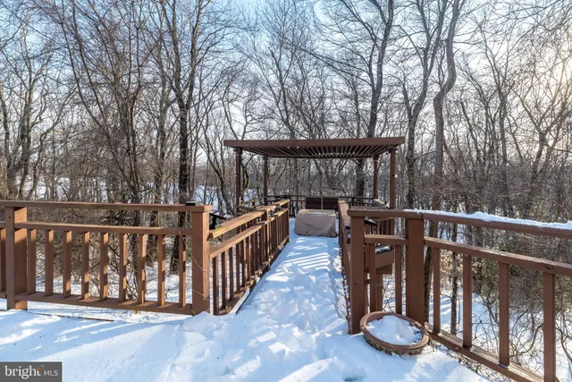 $769,900 | 1465 Buck Hill Drive, Southampton, PA 18966