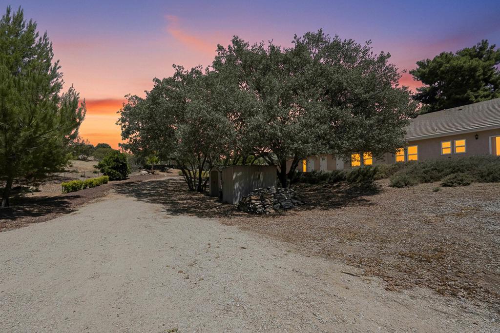2231 Yucca Hill Road Alpine, CA 91901 - Photo 9 of 34