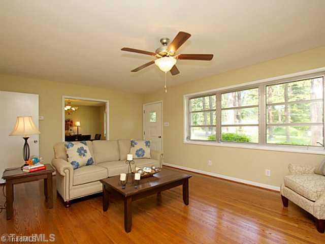 134 Penny Road Jamestown, NC 27282 - Photo 3 of 16 Living Room.