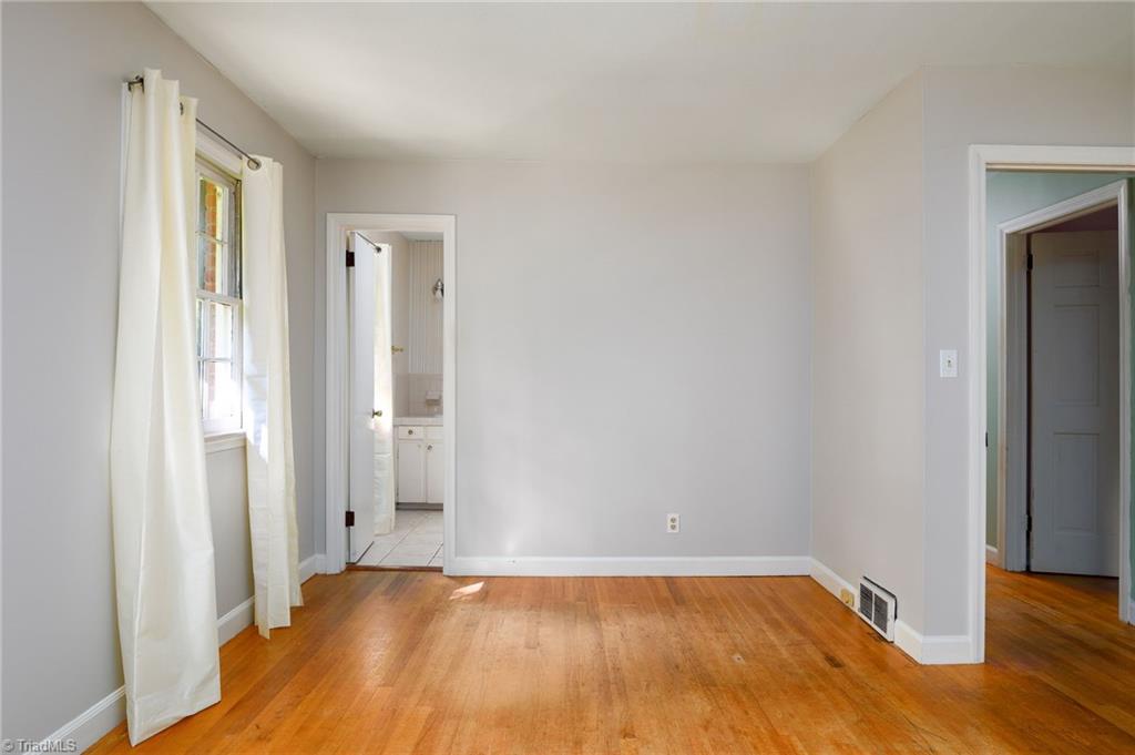3030 Prytania Road Winston-Salem, NC 27106 - Photo 18 of 33 Lots of light in this home!!