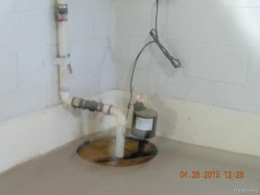 34795 Pratt Road Memphis, MI 48041 - Photo 16 of 21 DSCN8581.jpg