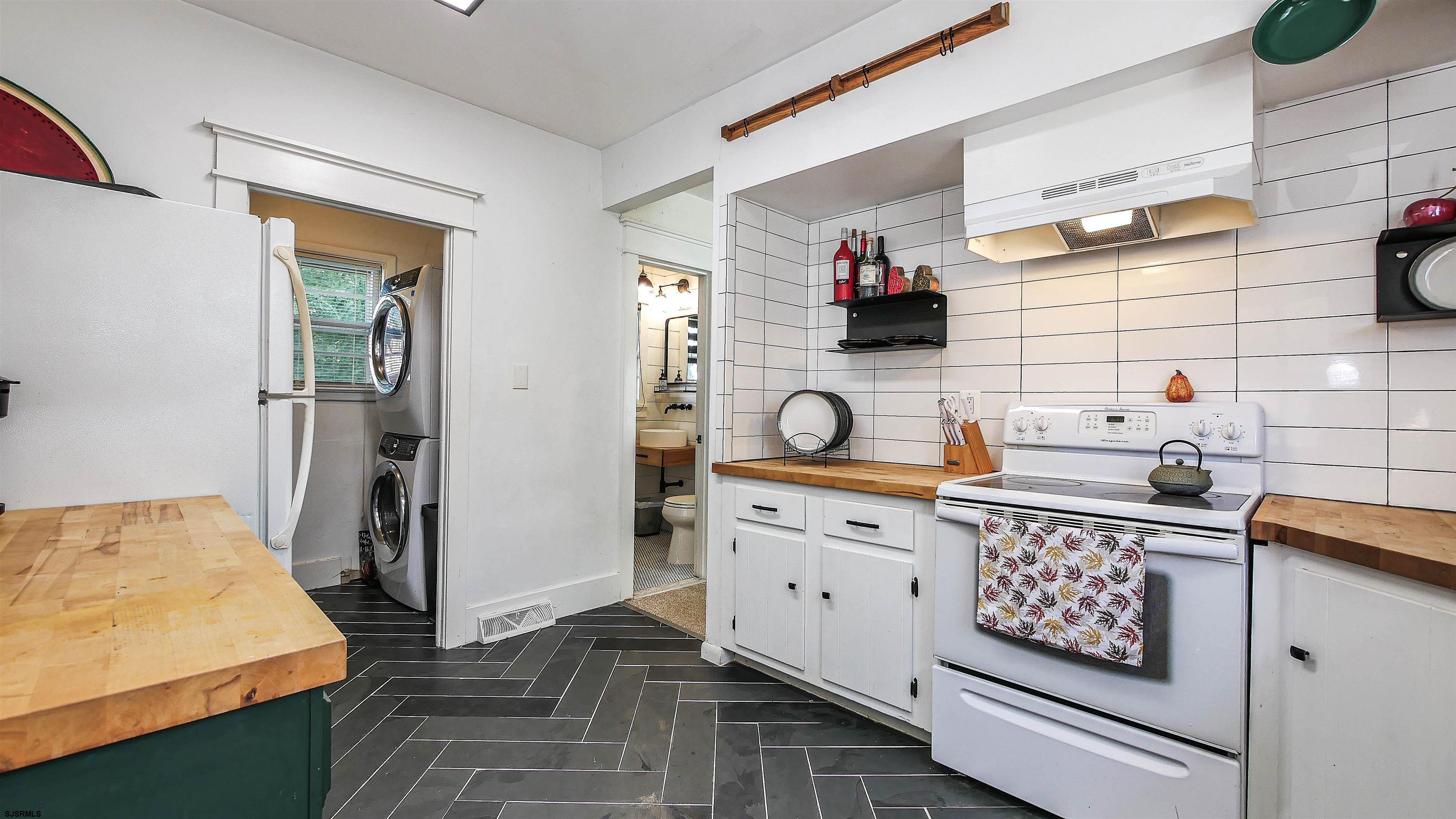 2037 Shore Road Linwood, NJ 08221 - Photo 17 of 46 Gallery Image 17
