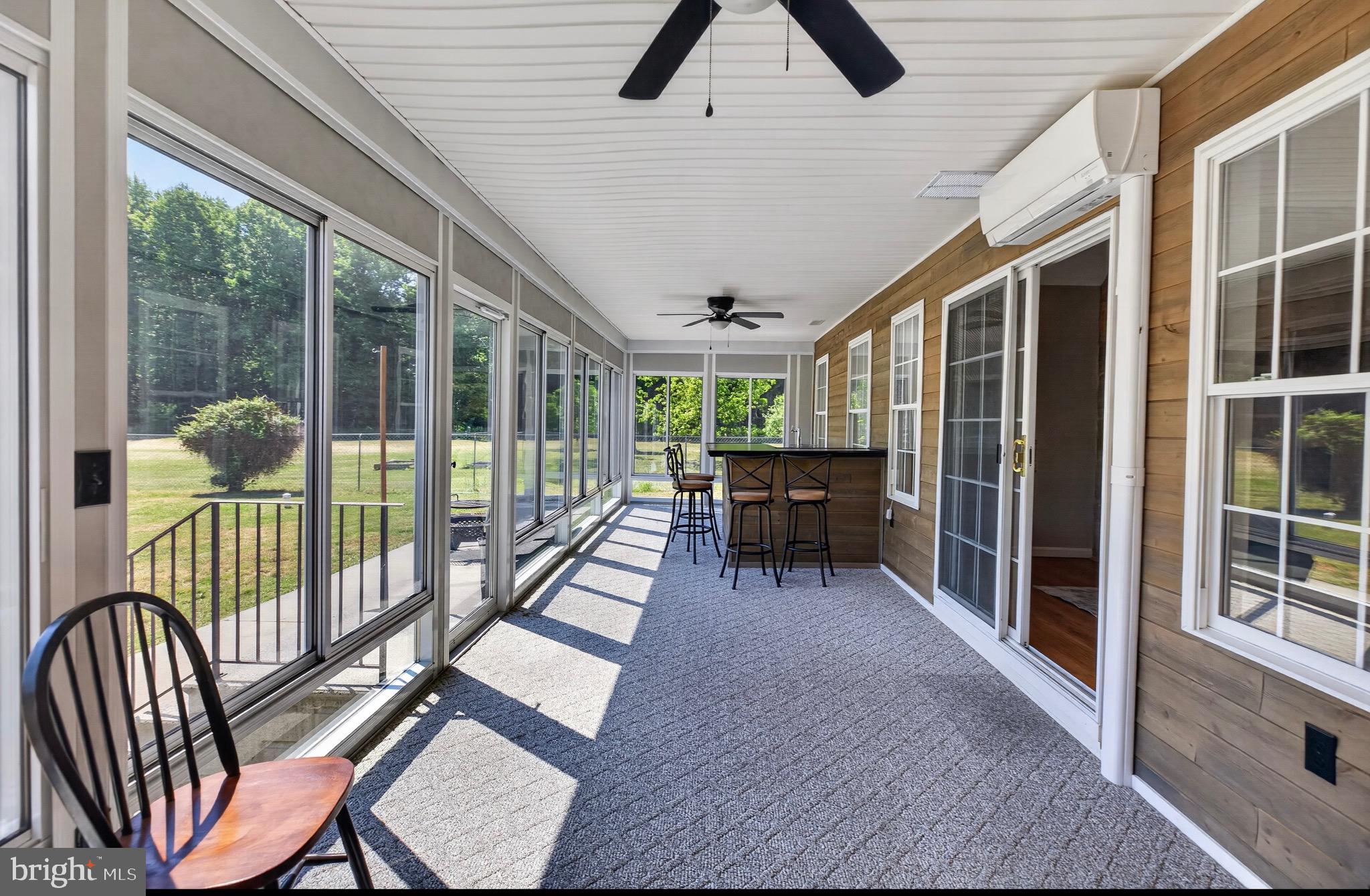 18315 Atlanta Road Bridgeville, DE 19933 - Photo 26 of 28 a balcony with furniture