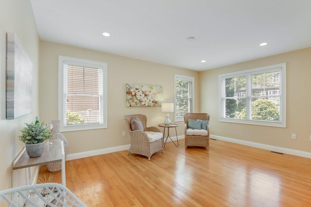 21 Knox Street Belmont, MA 02478 - Photo 11 of 38