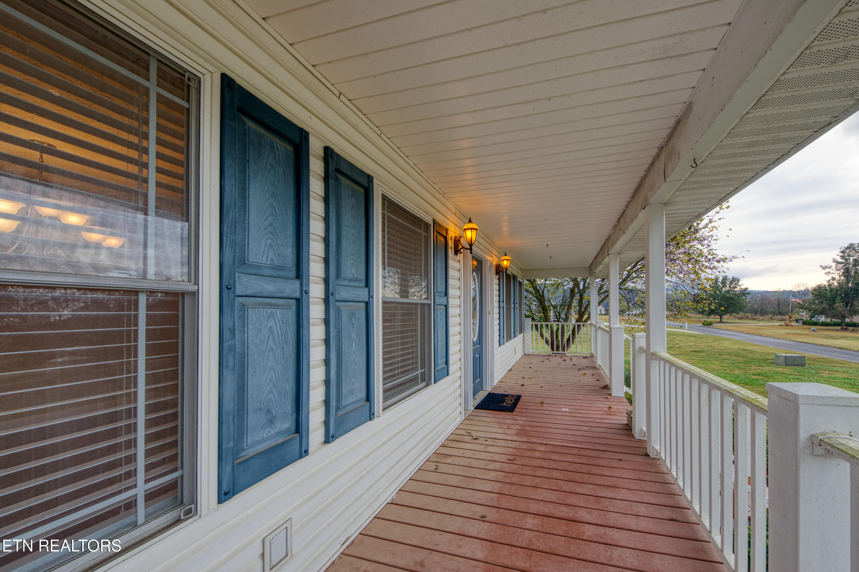 137 Meadowood Road Newport, TN 37821 - Photo 7 of 37 0H3A8668_106