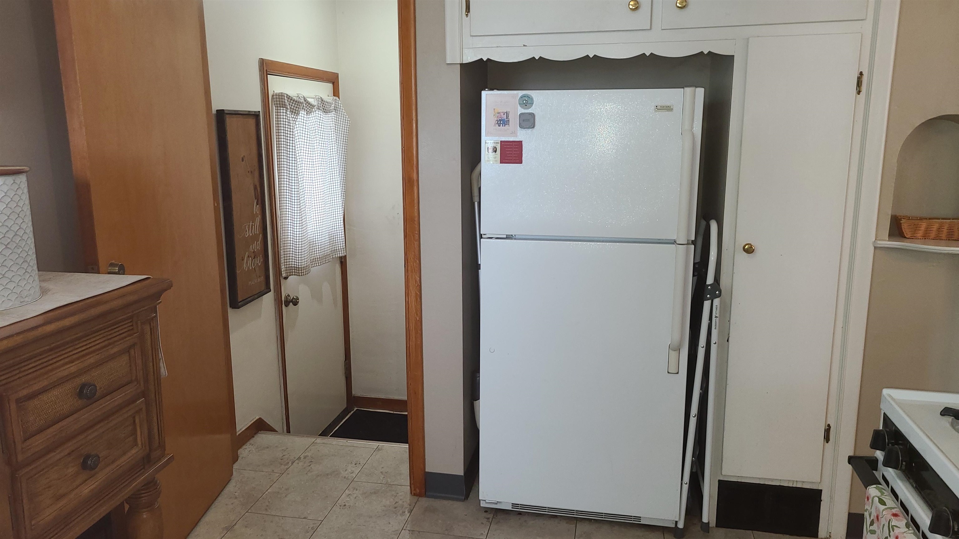 910 Catherine Street Green Bay, WI 54301 - Photo 10 of 27