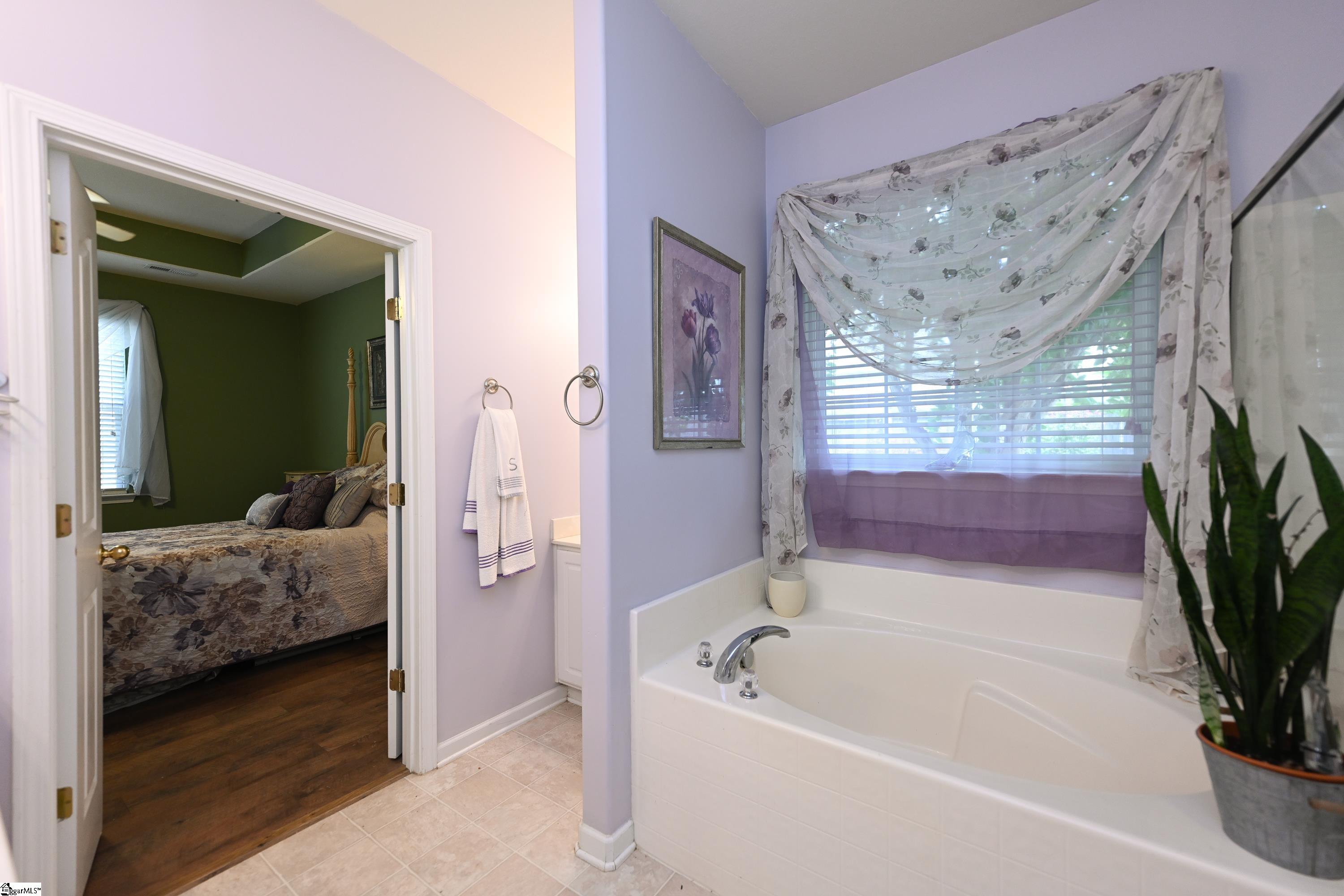 746 Tinder Boiling Springs Boiling Springs, SC 29316 - Photo 16 of 34 Gallery Image 16