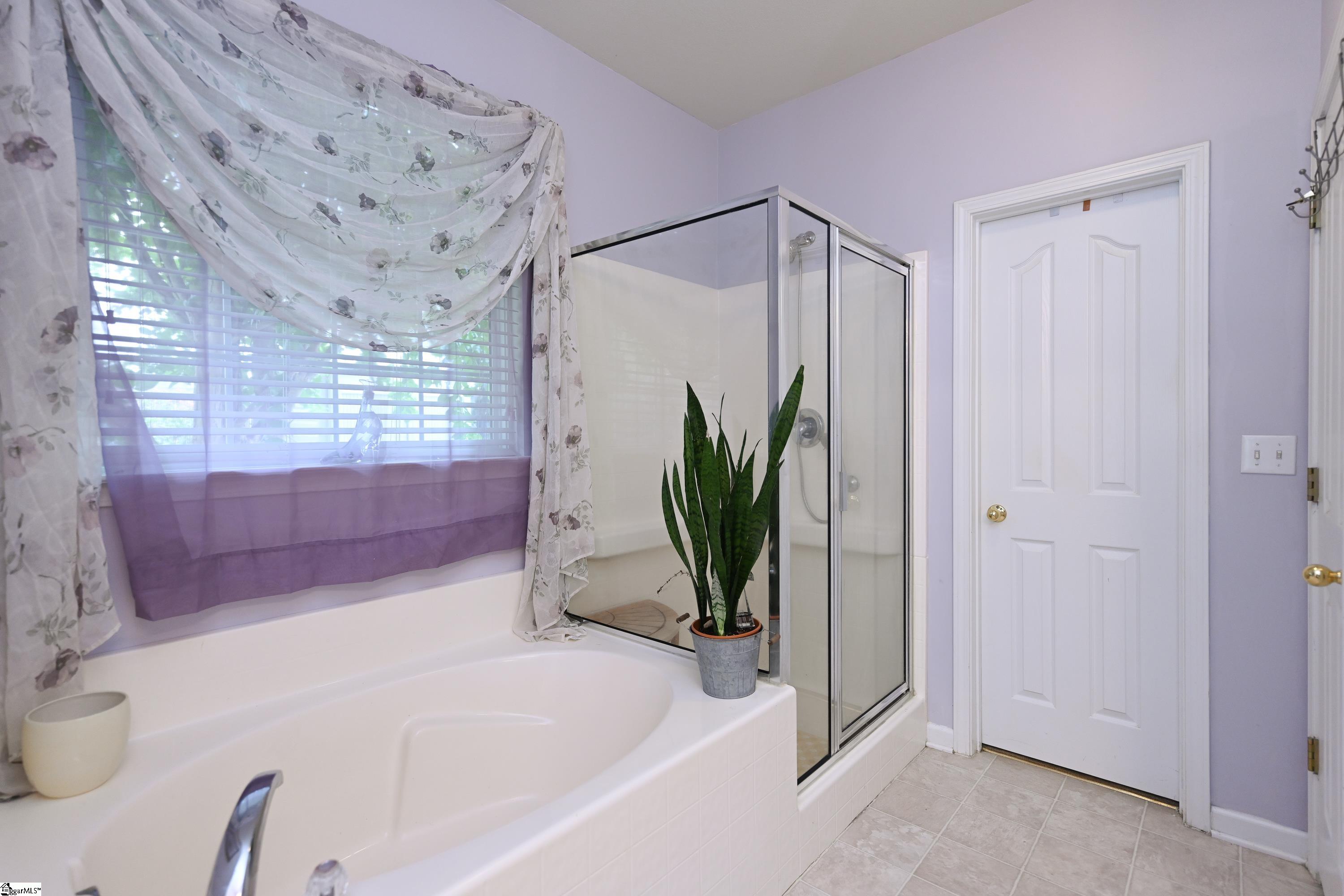 746 Tinder Boiling Springs Boiling Springs, SC 29316 - Photo 17 of 34 Gallery Image 17