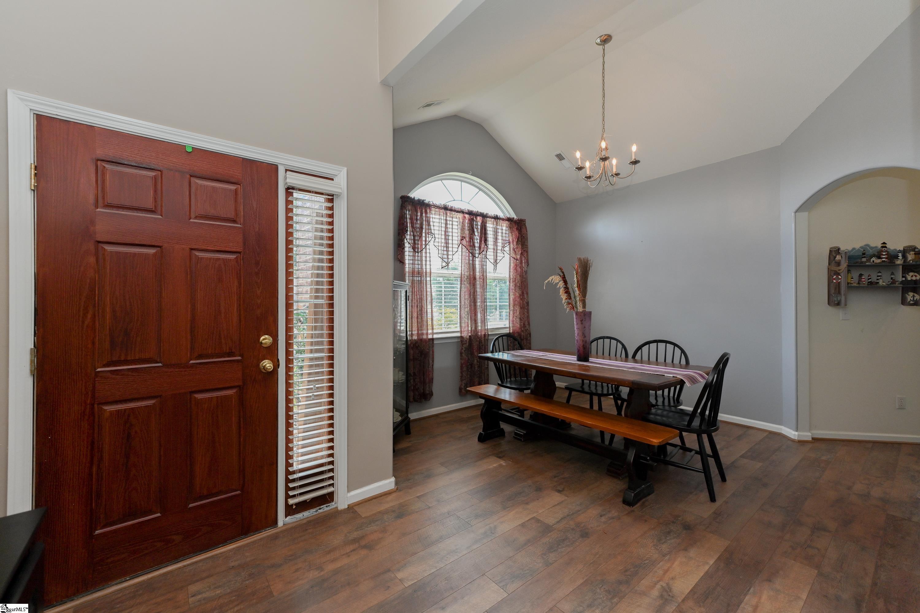 746 Tinder Boiling Springs Boiling Springs, SC 29316 - Photo 3 of 34 Gallery Image 3