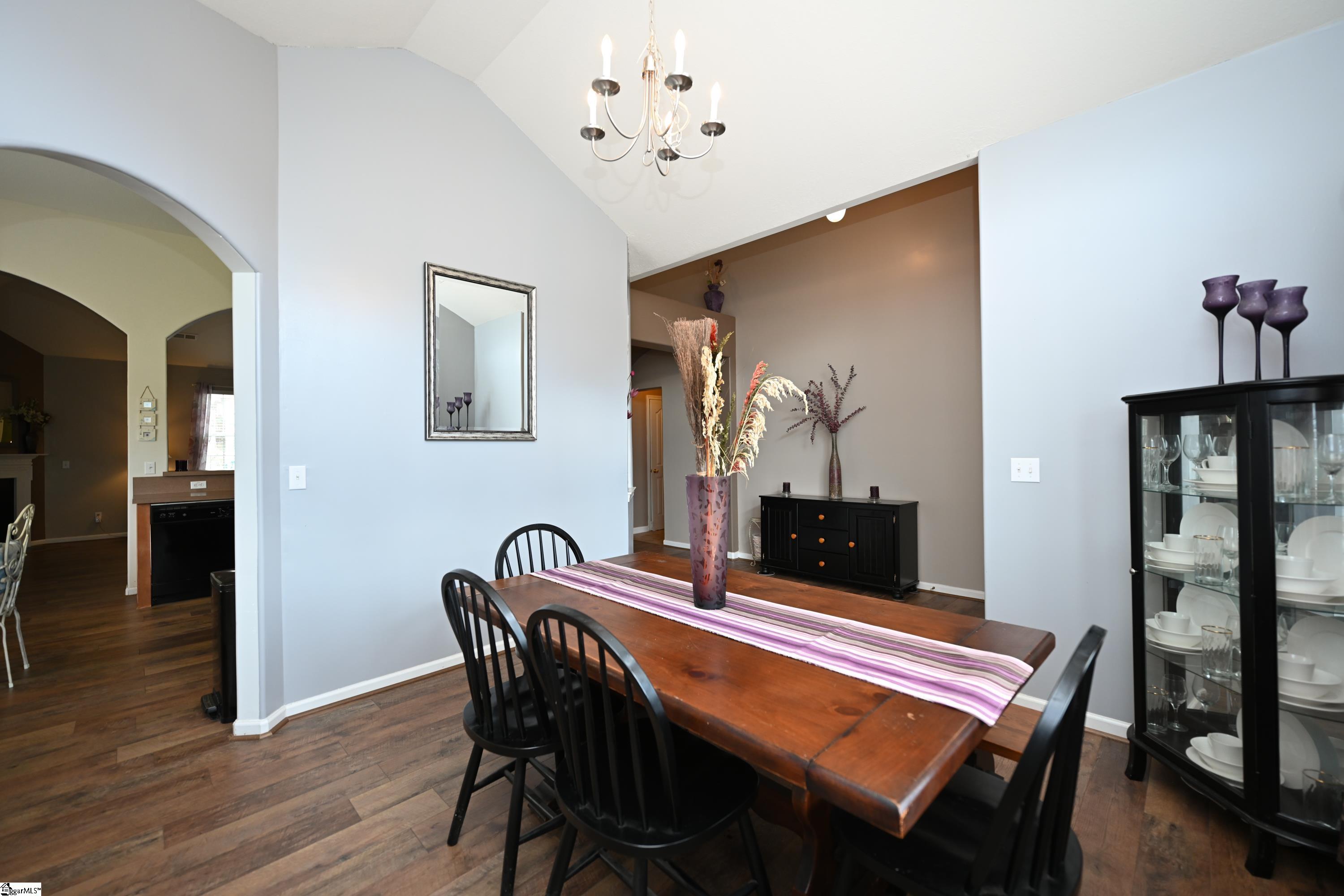 746 Tinder Boiling Springs Boiling Springs, SC 29316 - Photo 4 of 34 Gallery Image 4