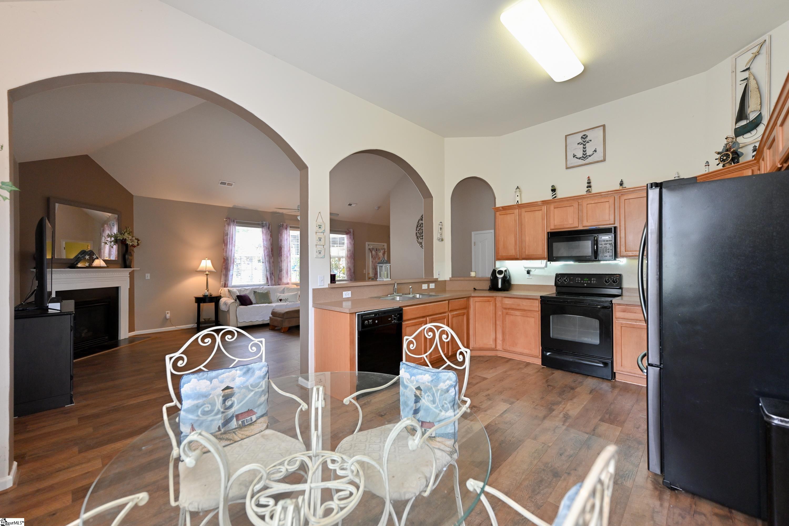 746 Tinder Boiling Springs Boiling Springs, SC 29316 - Photo 10 of 34 Gallery Image 10