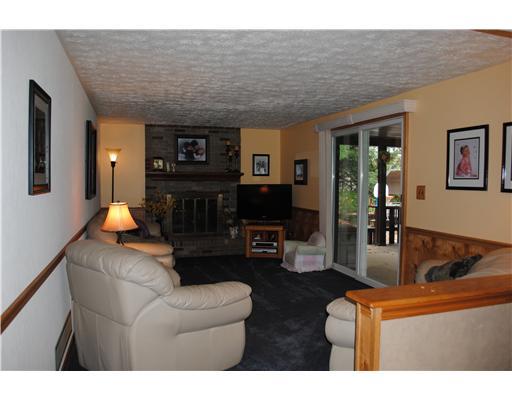 132 Old Gate Road Level Green, PA 15085 - Photo 6 of 18 Family Room.