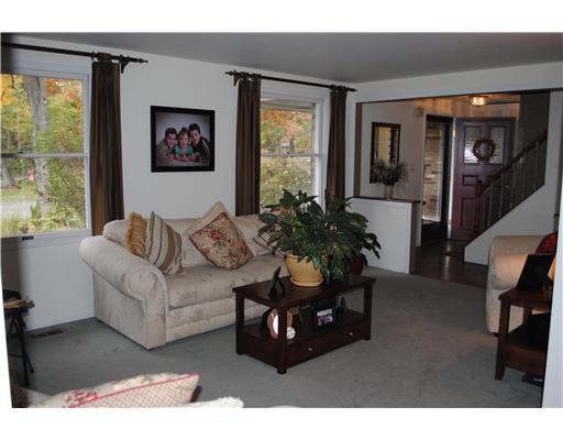 132 Old Gate Road Level Green, PA 15085 - Photo 8 of 18 Living Room.