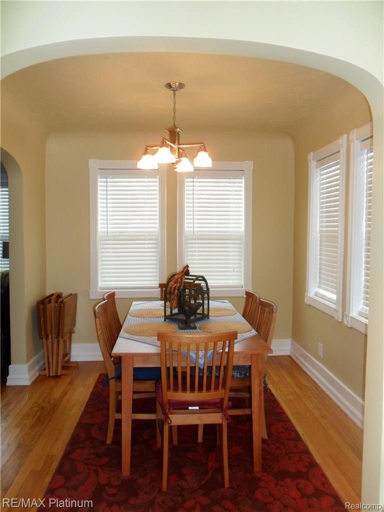 922 Brighton Lake Road Brighton, MI 48116 - Photo 6 of 33 Brighton Lake Rd 014.JPG