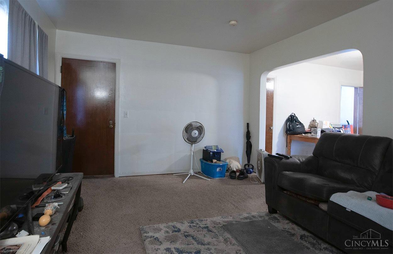 5200 Reading Road Cincinnati, OH 45237 - Photo 8 of 30