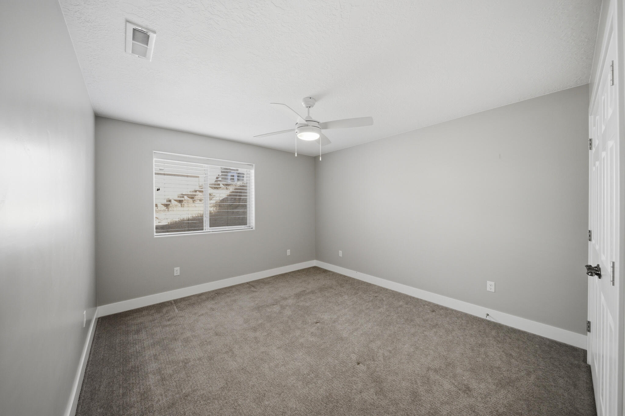 1727 Flagstone Road St. George, UT 84790 - Photo 39 of 46 DSC_2778