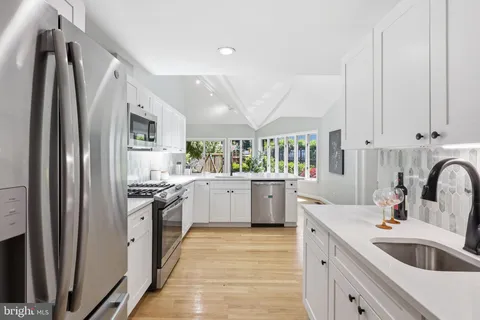 $1,499,000 | 503 Dorchester Road, Falls Church, VA 22046
