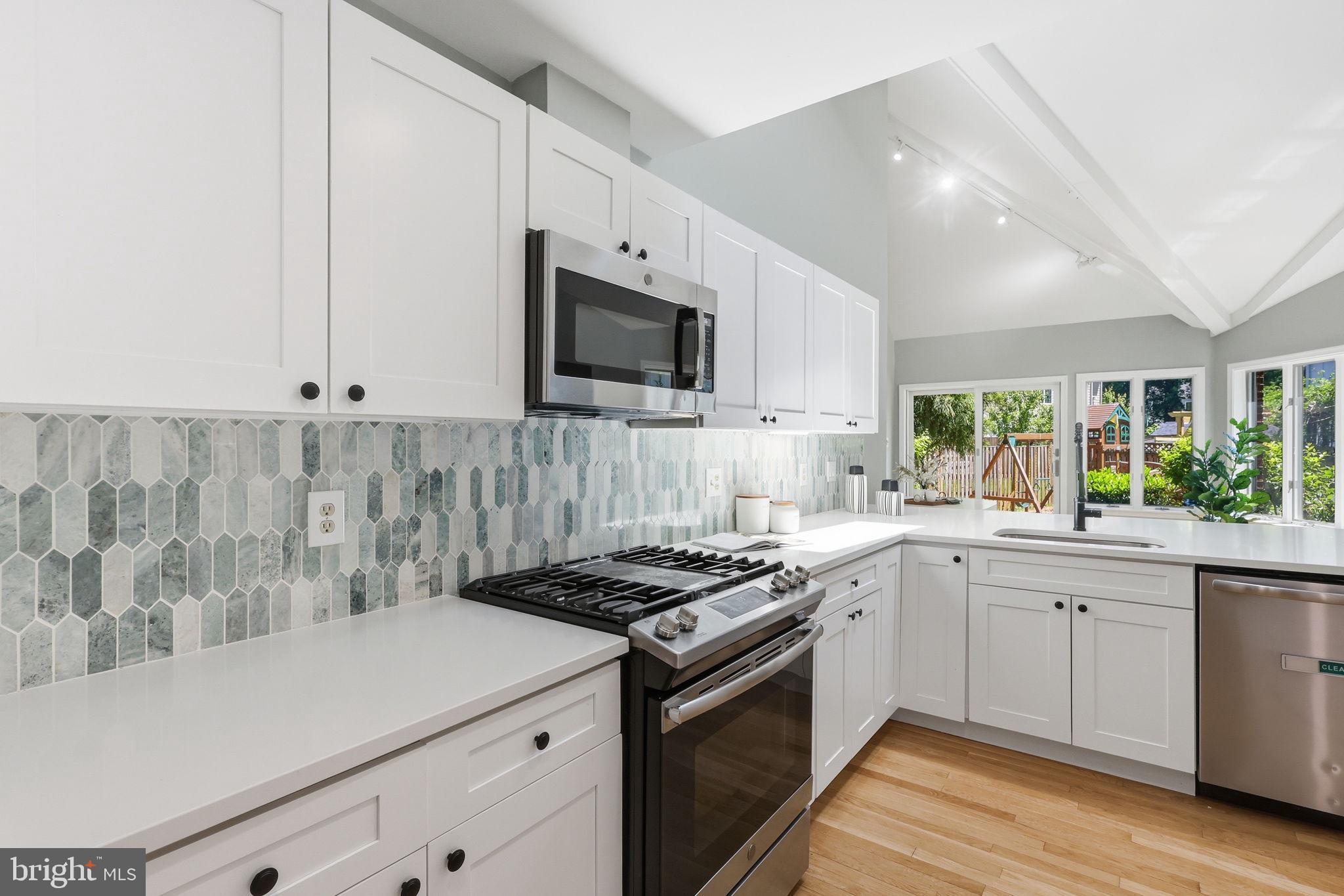 503 Dorchester Road Falls Church, VA 22046 - Photo 14 of 59
