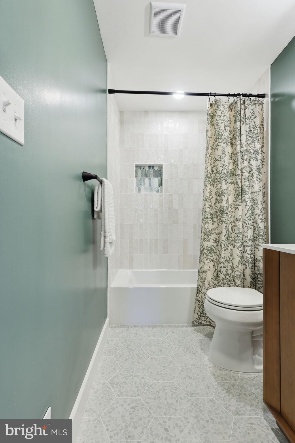 503 Dorchester Road Falls Church, VA 22046 - Photo 17 of 59