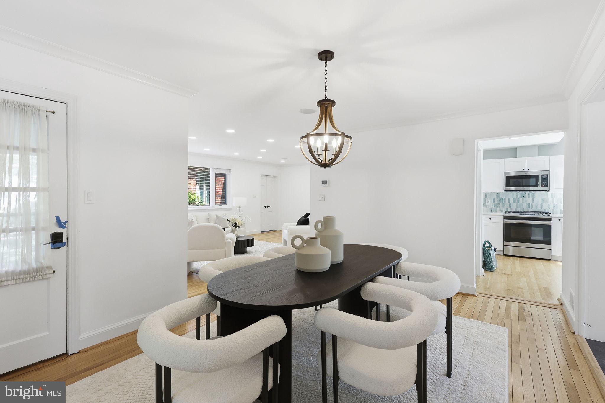 503 Dorchester Road Falls Church, VA 22046 - Photo 4 of 59