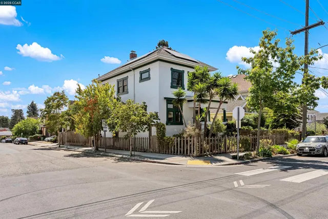 $899,000 | 2840 11th Avenue, Oakland, CA 94610