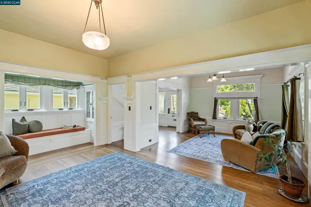 $899,000 | 2840 11th Avenue, Oakland, CA 94610