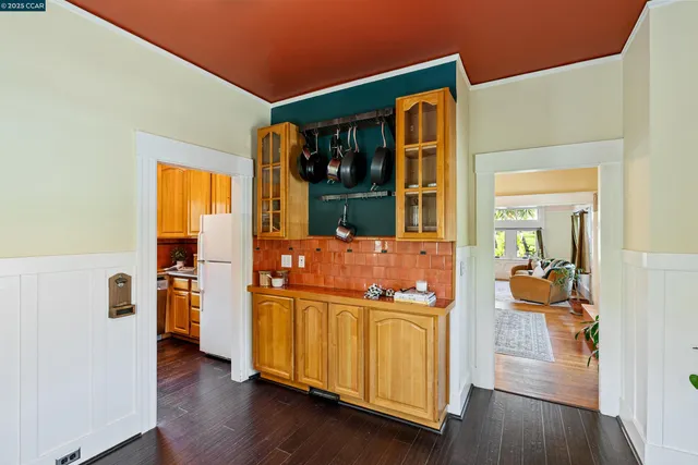 $899,000 | 2840 11th Avenue, Oakland, CA 94610