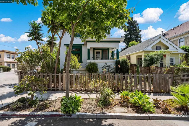 $899,000 | 2840 11th Avenue, Oakland, CA 94610