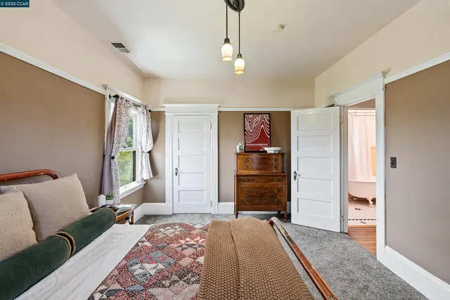 $899,000 | 2840 11th Avenue, Oakland, CA 94610