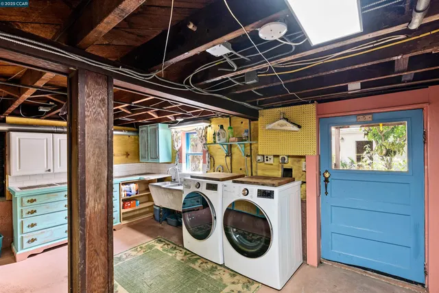 $899,000 | 2840 11th Avenue, Oakland, CA 94610