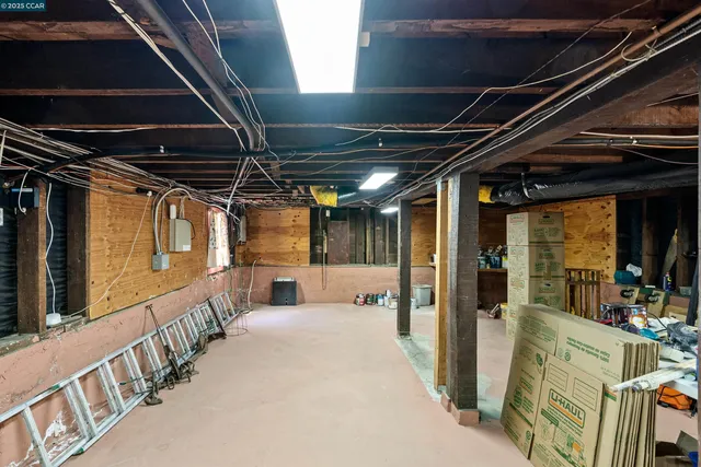 $899,000 | 2840 11th Avenue, Oakland, CA 94610