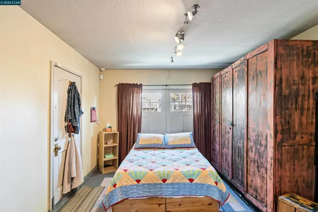 $899,000 | 2840 11th Avenue, Oakland, CA 94610