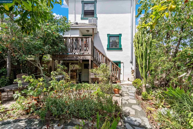 $899,000 | 2840 11th Avenue, Oakland, CA 94610